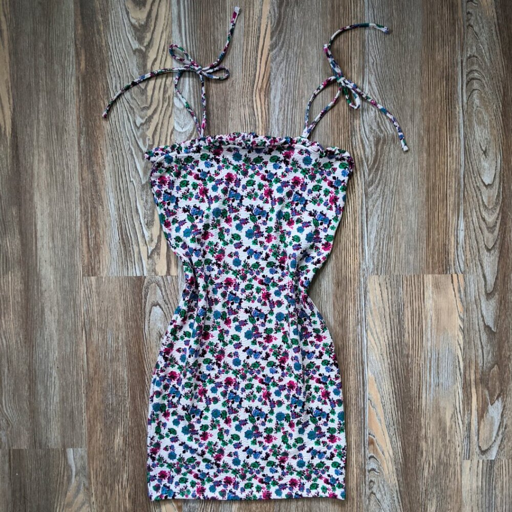 Floral Mini Bodycon Dress | Vero Moda | Size: XS | Tie Spaghetti Staps | NWOT
